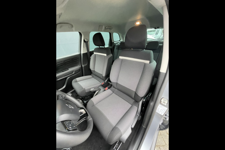 Citroën C3 Aircross 110pk Max (Camera - Keyless Entry - Grip Controle - Automatische Airco - LED - 17")