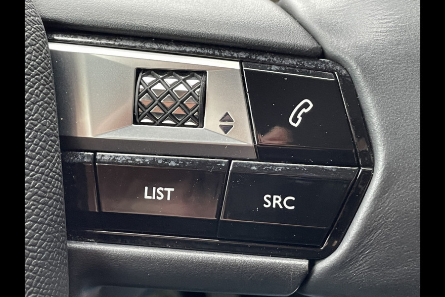 DS DS 3 100pk Performance Line (Camera - Stoelverwarming - Automatische Airco - Navigatie - Apple Carplay)