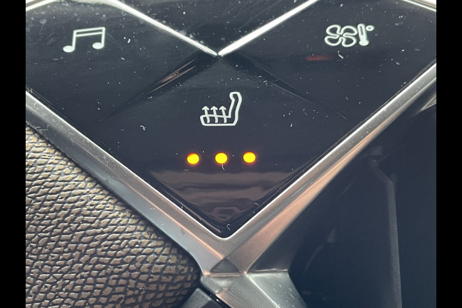 DS DS 3 100pk Performance Line (Camera - Stoelverwarming - Automatische Airco - Navigatie - Apple Carplay)