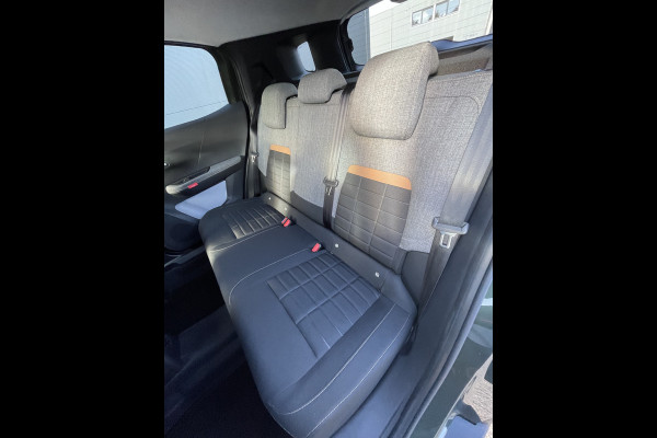 Citroën C3 Aircross 100pk Pack Plus (Camera - Navigatie via APP - Automatische Airco - LED - Apple Carplay - Parkeersensoren - Two tone)