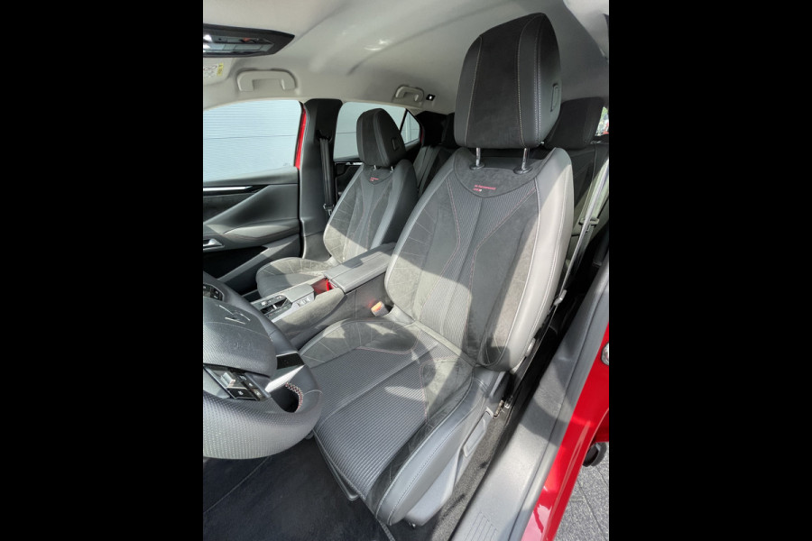 DS DS 4 225pk E-Tense Performance Line+ (Trekhaak - NightVision - Focal Electra - 20" - 360gr Camera - Two Tone - Elektrische Klep -  Ad