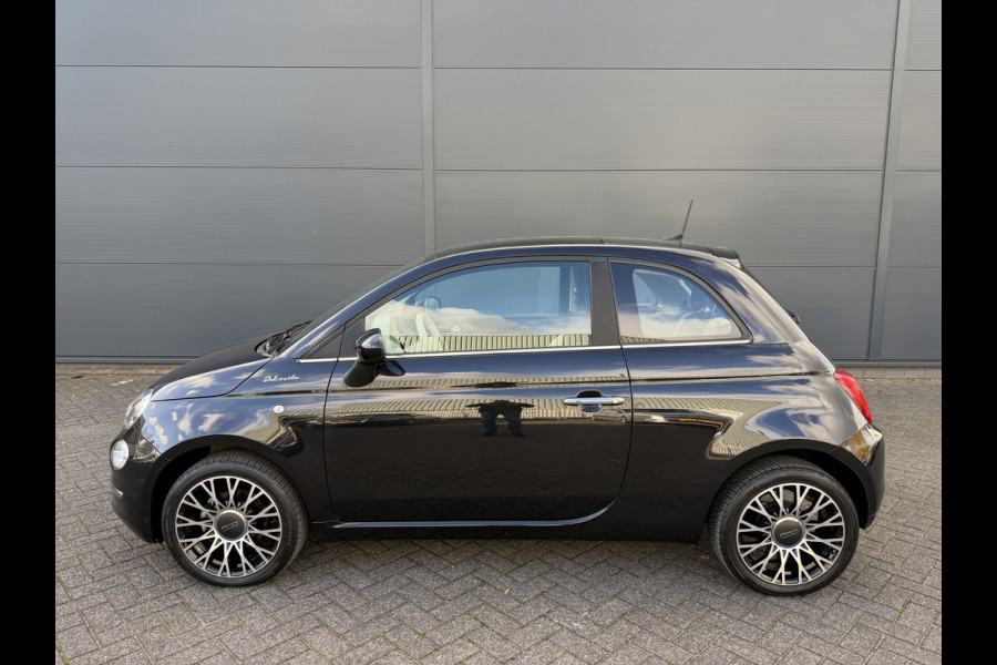 Fiat 500 70pk Hybrid Dolcevita (Automatische Airco - Navigatie - 16" velgen - Panoramadak - Apple Carplay - Parkeersensoren - Leder/stof)