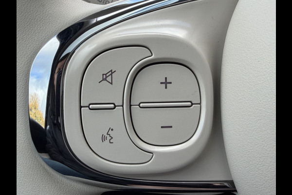 Fiat 500 70pk Hybrid Dolcevita (Automatische Airco - Navigatie - 16" velgen - Panoramadak - Apple Carplay - Parkeersensoren - Leder/stof)