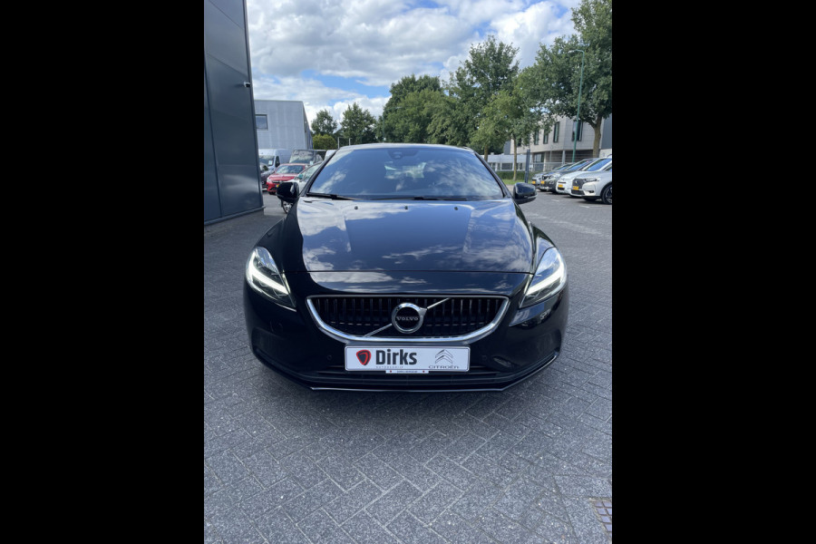 Volvo V40 2.0 D2 Luxury (Camera - LED - Stoelverwarming - Parkeersensoren V+A - Automatische Airco - Navigatie - 17"incl 4S)
