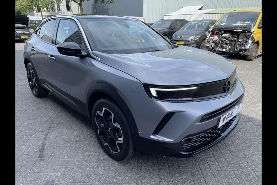 Opel Mokka 130pk Ultimate (Camera - Keyless Entry - Parkeersensoren V+A - Navigatie - LED - Automatische Airco - Apple Carplay -Adaptieve C