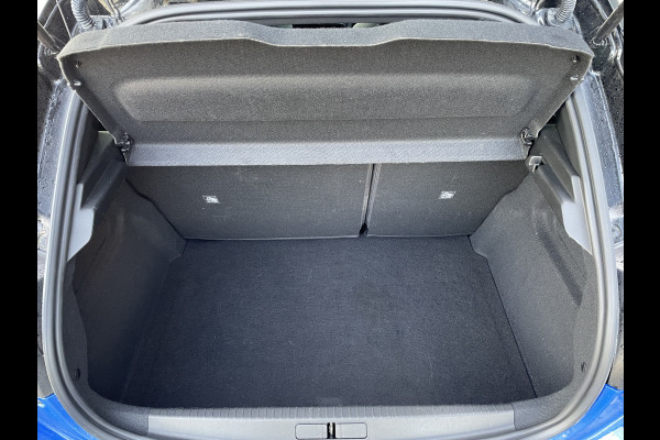 Opel Corsa 130pk GS (Panoramadak - Camera - Keyless Entry - Stoel-/-stuurverwarming - Parkeersensoren V+A - LED - Automatische Airco - Navi