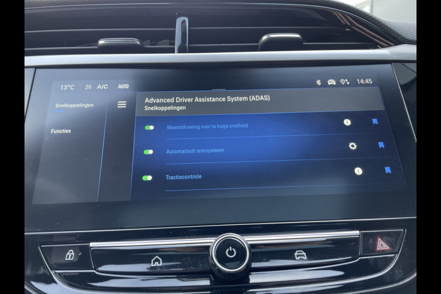 Opel Corsa 130pk GS (Panoramadak - Camera - Keyless Entry - Stoel-/-stuurverwarming - Parkeersensoren V+A - LED - Automatische Airco - Navi