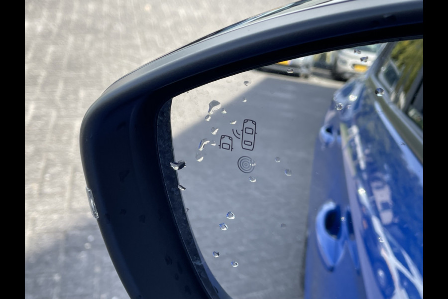 Opel Corsa 130pk GS (Panoramadak - Camera - Keyless Entry - Stoel-/-stuurverwarming - Parkeersensoren V+A - LED - Automatische Airco - Navi