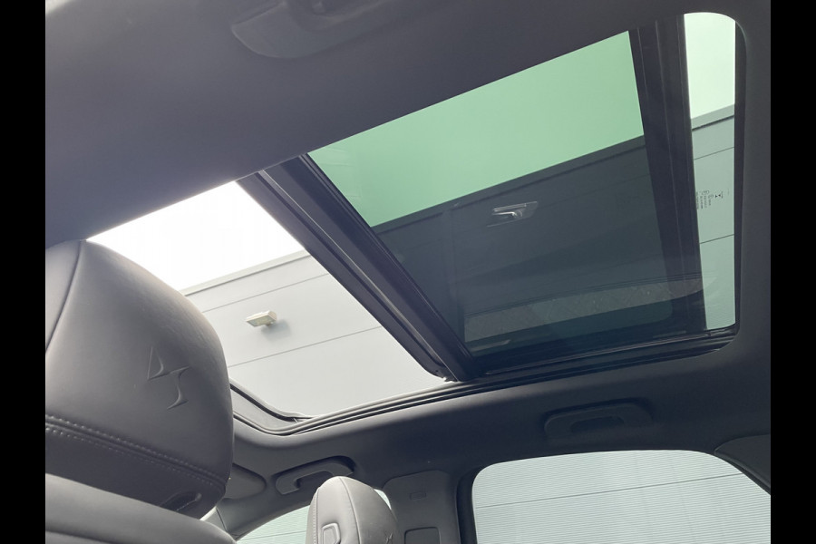 DS Ds 7 Crossback 300pk 4x4 Louvre (Elektrisch Schuifdak - Leder incl verwarming/koeling/massage/geheugen - Elektrische Klep - Camera - Keyless En