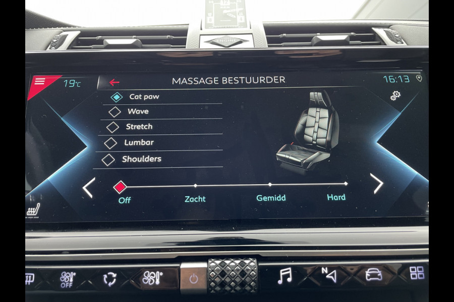 DS Ds 7 Crossback 300pk 4x4 Louvre (Elektrisch Schuifdak - Leder incl verwarming/koeling/massage/geheugen - Elektrische Klep - Camera - Keyless En