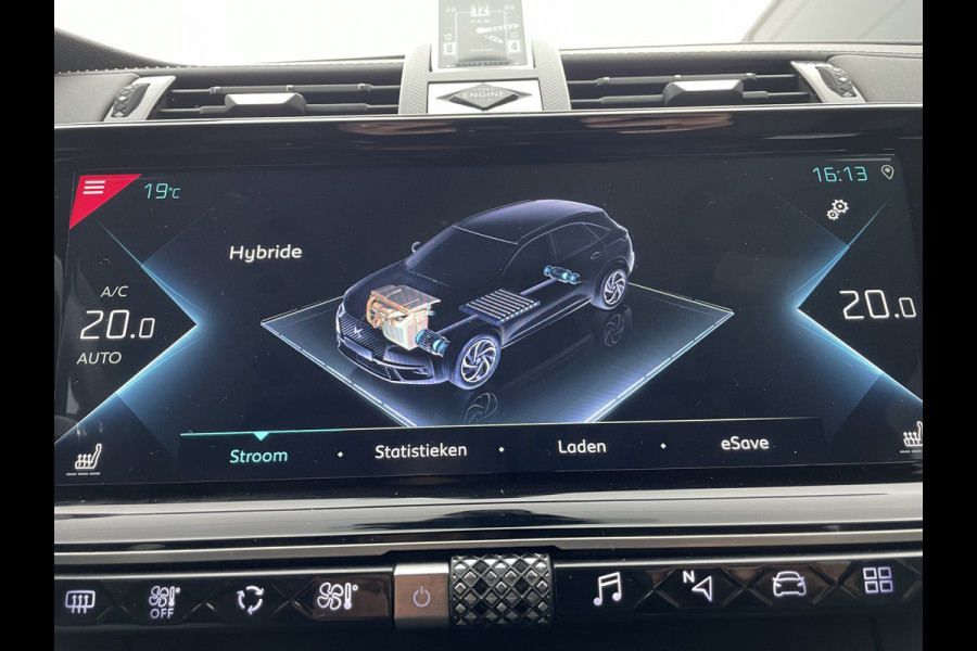 DS Ds 7 Crossback 300pk 4x4 Louvre (Elektrisch Schuifdak - Leder incl verwarming/koeling/massage/geheugen - Elektrische Klep - Camera - Keyless En