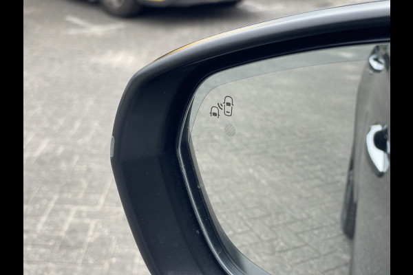 DS Ds 7 Crossback 300pk 4x4 Louvre (Elektrisch Schuifdak - Leder incl verwarming/koeling/massage/geheugen - Elektrische Klep - Camera - Keyless En