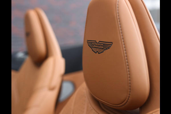 Aston Martin DB12 Volante 4.0 V8 | Green over tan - B&W