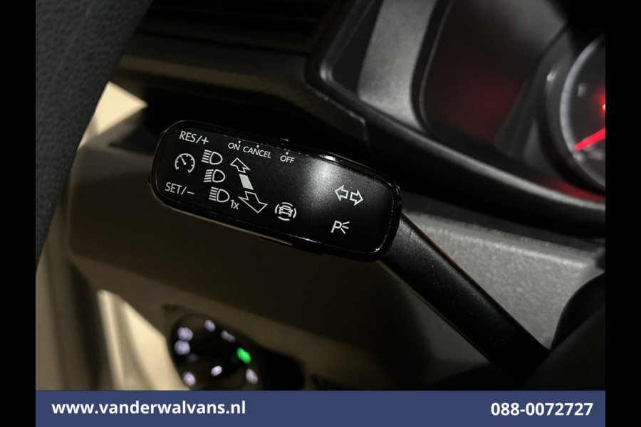 Volkswagen Transporter 2.0 TDI L2H1 Euro6 Airco | Imperiaal | Omvormer | Camera | Cruisecontrol | Trekhaak | Apple Carplay Android Auto, Parkeersensoren