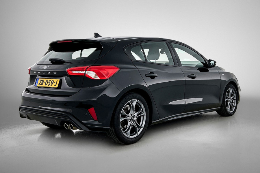 Ford Focus 1.0 EcoBoost ST Line Business (STUUR-/STOELVERWARMING, CARPLAY, PDC, CLIMA, NAVI, GOED ONDERHOUDEN)