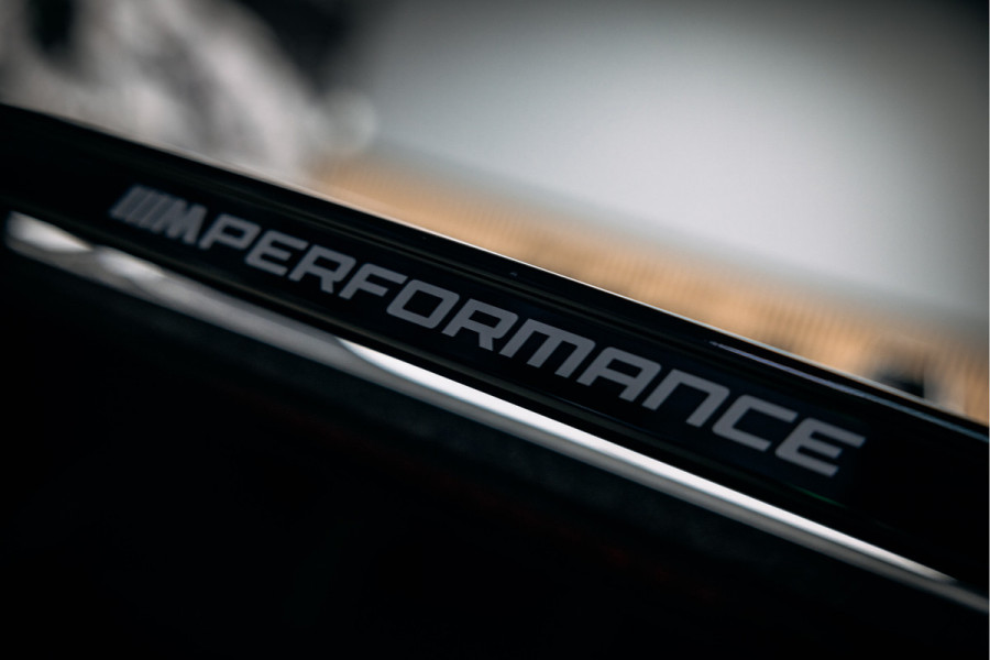 BMW X5 xDrive50e | Vossen | Carbon | Luchtvering | M-Performance | Trekhaak |