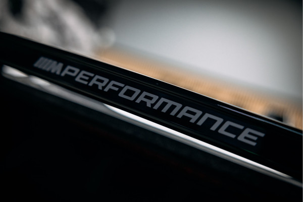 BMW X5 xDrive50e | Vossen | Carbon | Luchtvering | M-Performance | Trekhaak |