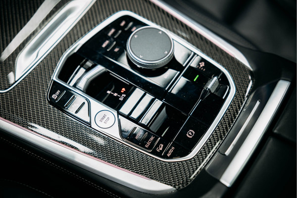BMW X5 xDrive50e | Vossen | Carbon | Luchtvering | M-Performance | Trekhaak |