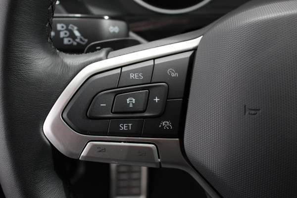 Volkswagen Tiguan 1.5 TSI DSG Active | Navigatie | App connect Wireless | Adaptive Cruise Control | Travel Assist | Parkeersensoren | Camera | Park Assist | Stoel- en stuurverwarming | Elektrische achterklep | Virtual Cockpit | Inductielader