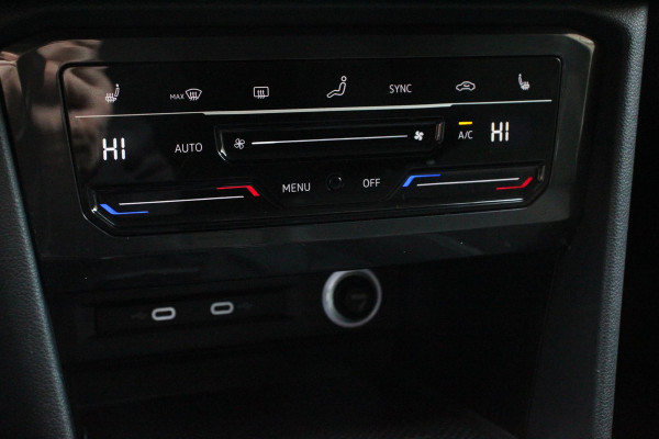 Volkswagen Tiguan 1.5 TSI DSG Active | Navigatie | App connect Wireless | Adaptive Cruise Control | Travel Assist | Parkeersensoren | Camera | Park Assist | Stoel- en stuurverwarming | Elektrische achterklep | Virtual Cockpit | Inductielader