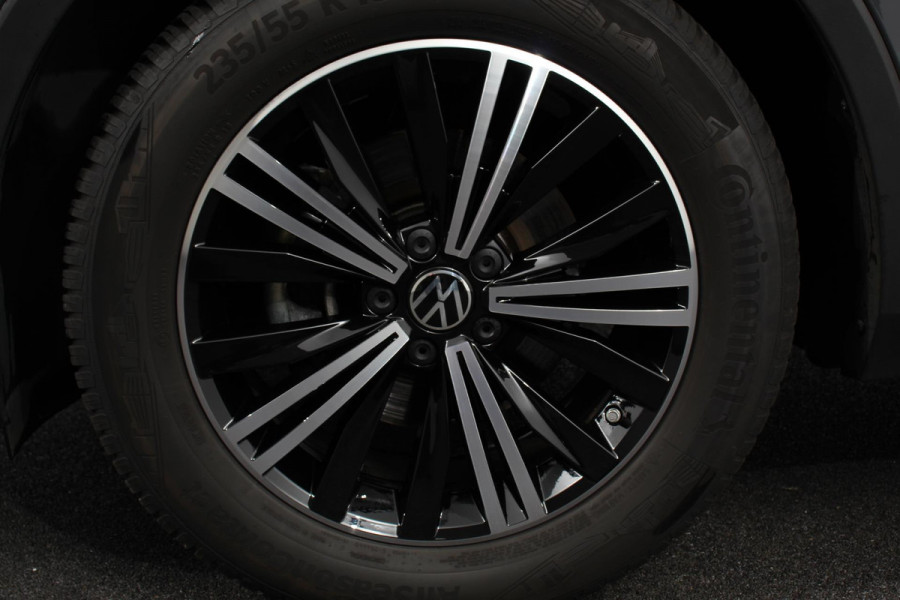 Volkswagen Tiguan 1.5 TSI DSG Active | Navigatie | App connect Wireless | Adaptive Cruise Control | Travel Assist | Parkeersensoren | Camera | Park Assist | Stoel- en stuurverwarming | Elektrische achterklep | Virtual Cockpit | Inductielader