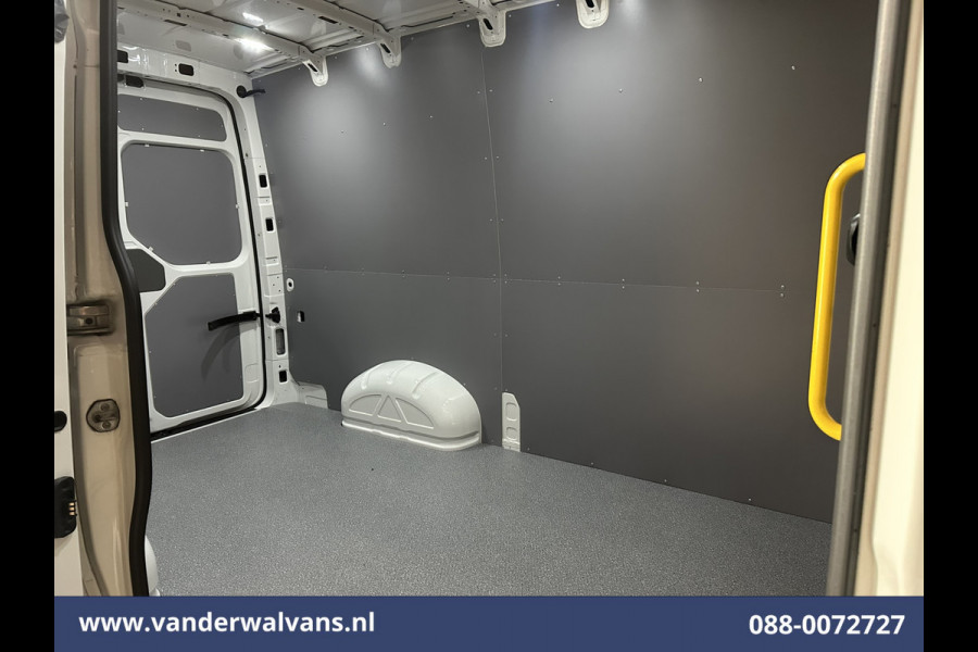 Volkswagen Crafter 2.0 TDI 141pk L3H3 L2H2 Euro6 Airco | Camera | Apple Carplay | Cruisecontrol Android Auto