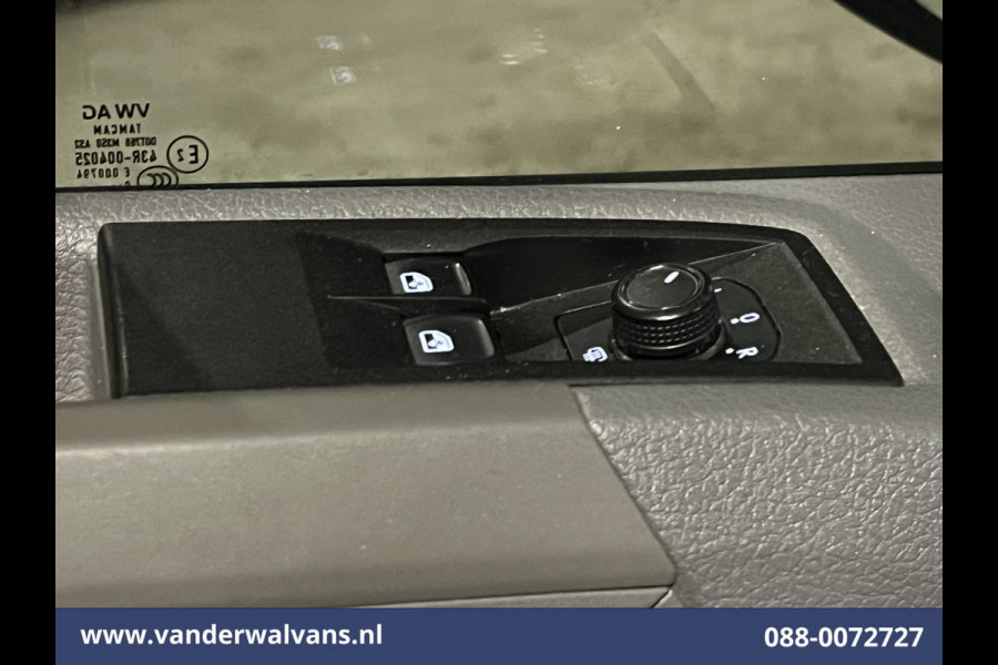 Volkswagen Crafter 2.0 TDI 141pk L3H3 L2H2 Euro6 Airco | Camera | Apple Carplay | Cruisecontrol Android Auto