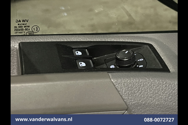 Volkswagen Crafter 2.0 TDI 141pk L3H3 L2H2 Euro6 Airco | Camera | Apple Carplay | Cruisecontrol Android Auto
