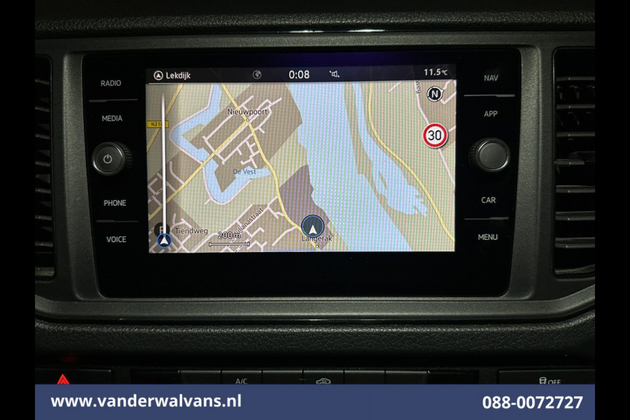 Volkswagen Crafter 2.0 TDI 140pk L3H2 (oude L2H1) Euro6 # Airco | Navigatie | Apple Carplay | Android auto parkeersensoren, 3000kg trekvermogen