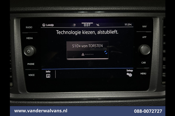 Volkswagen Crafter 2.0 TDI 140pk L3H2 (oude L2H1) Euro6 # Airco | Navigatie | Apple Carplay | Android auto parkeersensoren, 3000kg trekvermogen