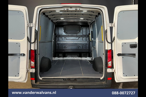Volkswagen Crafter 2.0 TDI 140pk L3H2 (oude L2H1) Euro6 # Airco | Navigatie | Apple Carplay | Android auto parkeersensoren, 3000kg trekvermogen