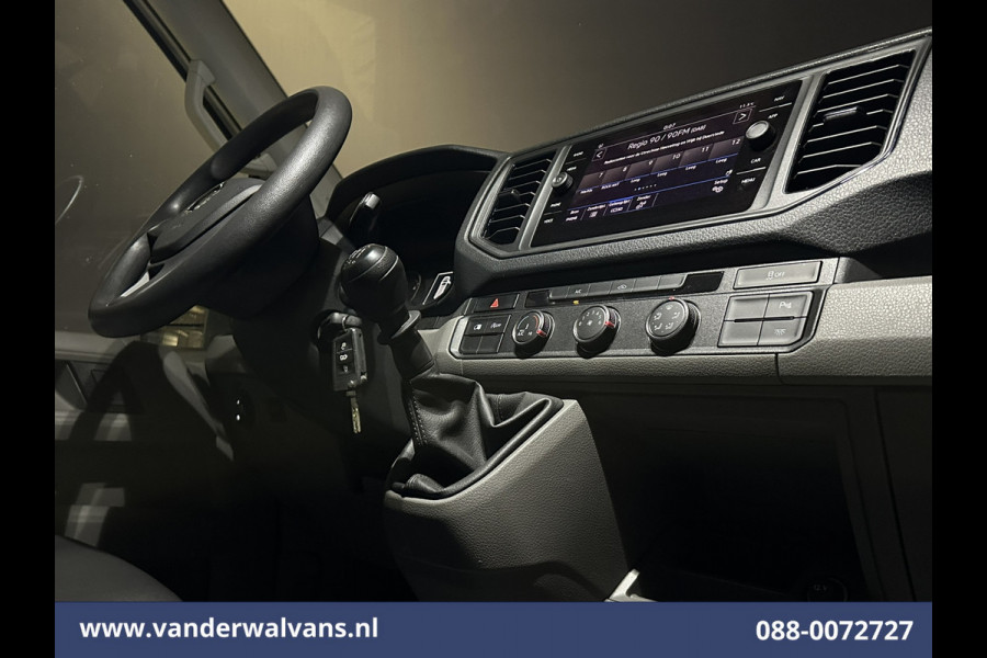 Volkswagen Crafter 2.0 TDI 140pk L3H2 (oude L2H1) Euro6 # Airco | Navigatie | Apple Carplay | Android auto parkeersensoren, 3000kg trekvermogen