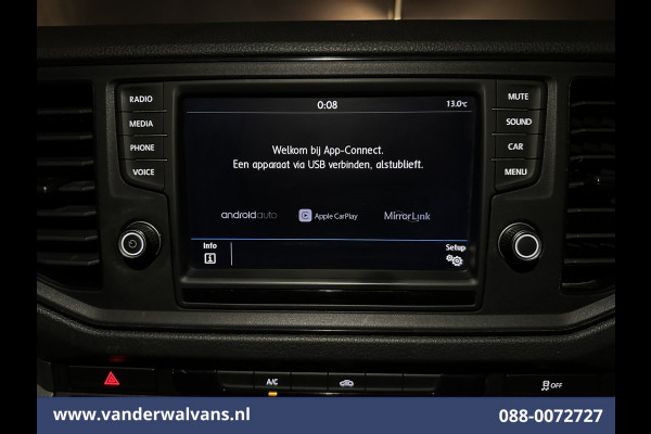 Volkswagen Crafter 2.0 TDI 140pk L3H3 L2H2 Euro6 Airco | Camera | Apple Carplay | Android Auto Bijrijdersbank, 3000kg trekvermogen