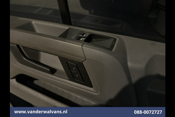 Volkswagen Crafter 2.0 TDI 140pk L3H3 L2H2 Euro6 Airco | Camera | Apple Carplay | Android Auto Bijrijdersbank, 3000kg trekvermogen