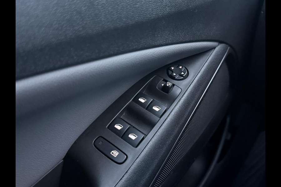 Opel Crossland X 1.2 Turbo Innovation 2e Eigenaar,110pk,Camera,Navi,Dealer Onderhouden,Head-Up,Stoelverw,Stuurverw,N.A.P,Pdc V+A,Lm velgen,Distributie recent vv,Apk tot 04-2026