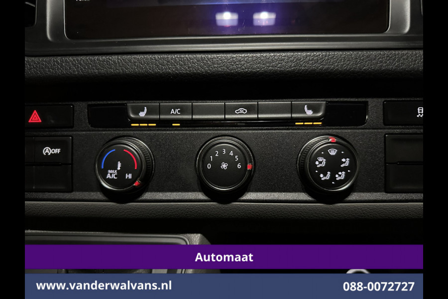Volkswagen Crafter 2.0 TDI 141pk Automaat L3H3 L2H2 Euro6 Airco | Camera | Navigatie | Cruisecontrol | Stoelverwarming | Apple Carplay Parkeersensoren, 3000kg trekvermogen