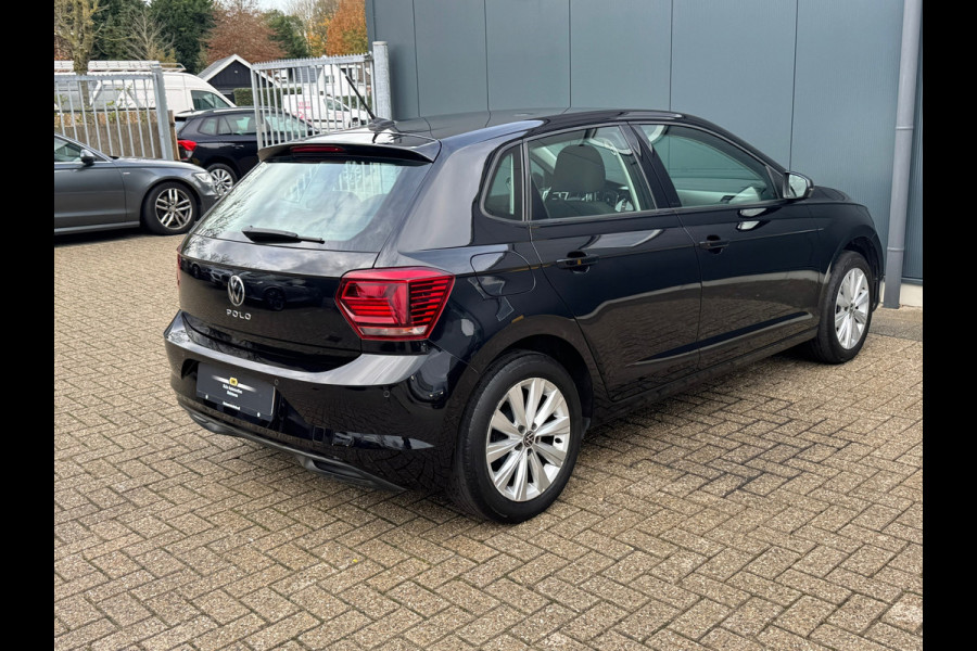 Volkswagen Polo 1.0 TSI Comfortline * Virtual Cockpit * Parkeersensoren * Climate Control * Navigatie *