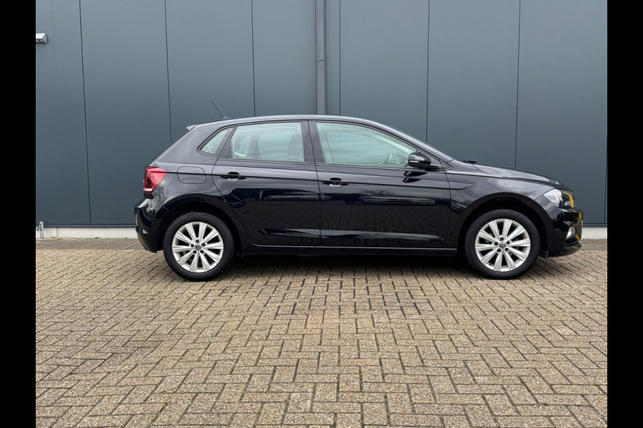 Volkswagen Polo 1.0 TSI Comfortline * Virtual Cockpit * Parkeersensoren * Climate Control * Navigatie *