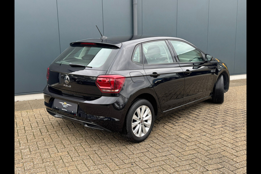 Volkswagen Polo 1.0 TSI Comfortline * Virtual Cockpit * Parkeersensoren * Climate Control * Navigatie *