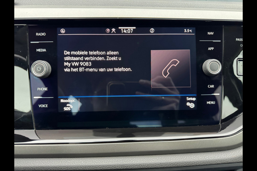 Volkswagen Polo 1.0 TSI Comfortline * Virtual Cockpit * Parkeersensoren * Climate Control * Navigatie *