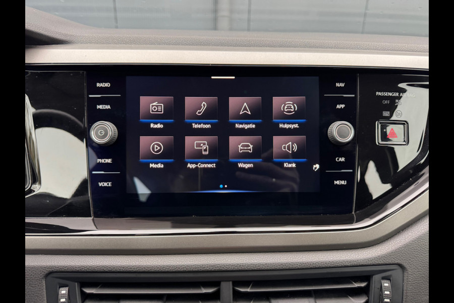 Volkswagen Polo 1.0 TSI Comfortline * Virtual Cockpit * Parkeersensoren * Climate Control * Navigatie *