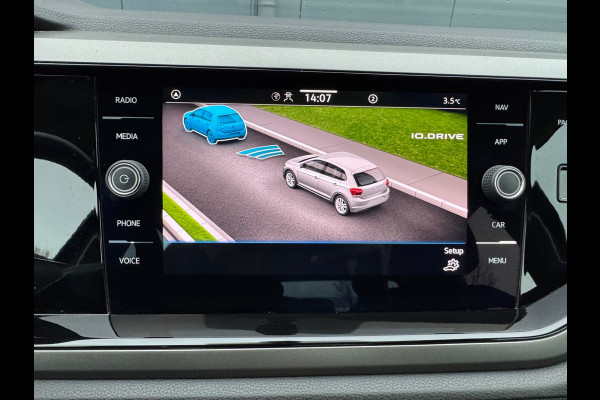 Volkswagen Polo 1.0 TSI Comfortline * Virtual Cockpit * Parkeersensoren * Climate Control * Navigatie *