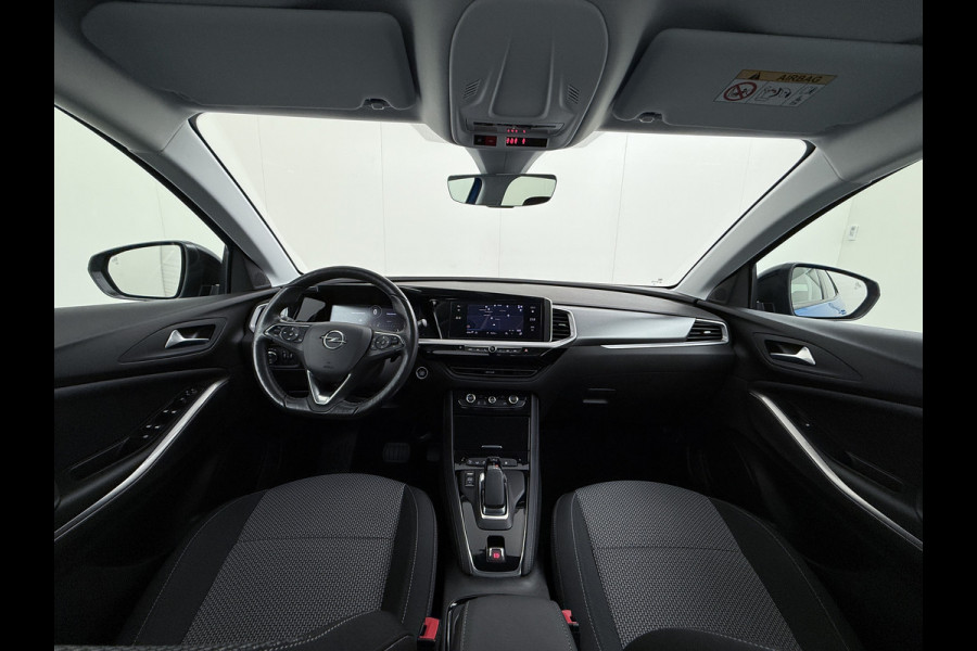 Opel Grandland 1.6T 225PK NWE MODEL !! PHEV AUT-8 Navi Ecc Apple Carplay Android Auto 360°Camera Adaptieve Cruise Control Pdc Plug-In Hybride DAB+ Lane Assist Stuur Verwarming Led Keyless Digitaal dashboard 1e Eigenaar Origineel Nederlandse Auto Nieuwe Model € 40.000 - nieuw!