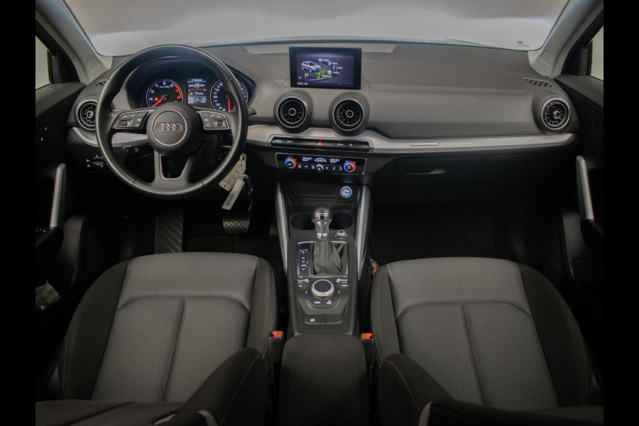 Audi Q2 35 TFSI S-Line (NAVI,LED,CAMERA,SPORTSTOELEN,SPORTSTOELEN,CLIMATE,CRUISE,PDC,GETINT,NETTESTAAT)