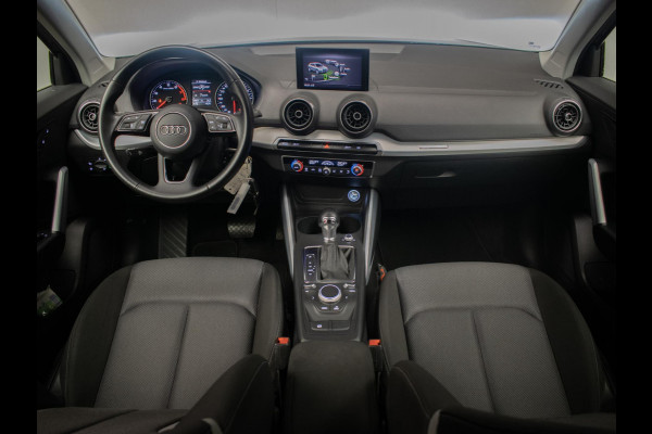 Audi Q2 35 TFSI S-Line (NAVI,LED,CAMERA,SPORTSTOELEN,SPORTSTOELEN,CLIMATE,CRUISE,PDC,GETINT,NETTESTAAT)
