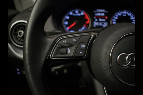 Audi Q2 35 TFSI S-Line (NAVI,LED,CAMERA,SPORTSTOELEN,SPORTSTOELEN,CLIMATE,CRUISE,PDC,GETINT,NETTESTAAT)