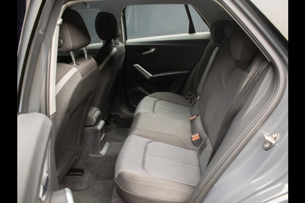 Audi Q2 35 TFSI S-Line (NAVI,LED,CAMERA,SPORTSTOELEN,SPORTSTOELEN,CLIMATE,CRUISE,PDC,GETINT,NETTESTAAT)