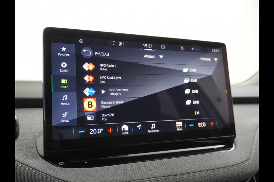 Škoda ENYAQ iV 60 180PK SOH 91% Apple Carplay Android NaviCamera 20" Matrix-Led Pdc-a+v Ecc Lmv Parkeerpakket Stoel+Stuurverwarming Comfortpakk Lichtpakket Dab Keyless advanced Bluetooth Cruise ControlRijstrooksensor Connected services Privacy Glas 1e Eigenaar Nieuwprijs €45.125 Origineel Nederlandse Auto