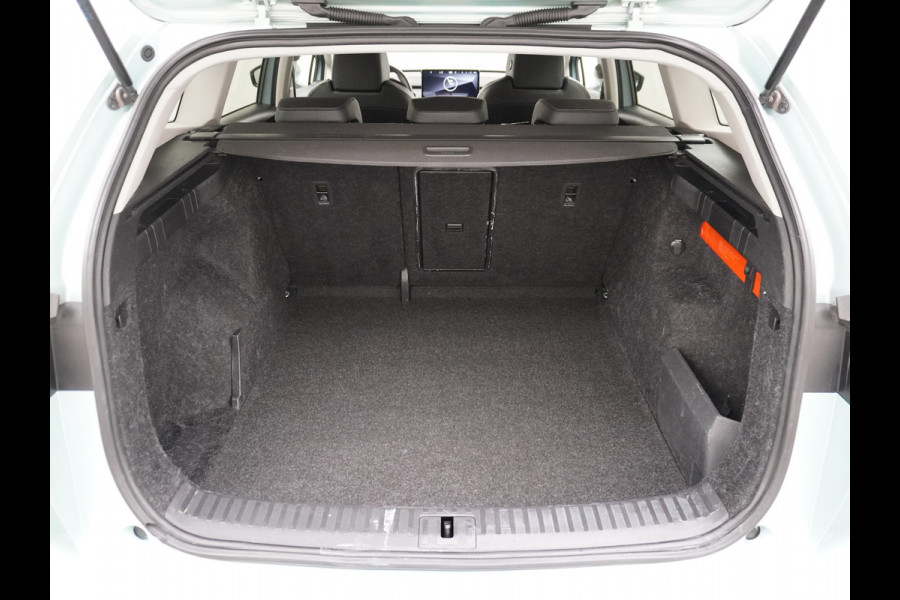 Škoda ENYAQ iV 60 180PK SOH 91% Apple Carplay Android NaviCamera 20" Matrix-Led Pdc-a+v Ecc Lmv Parkeerpakket Stoel+Stuurverwarming Comfortpakk Lichtpakket Dab Keyless advanced Bluetooth Cruise ControlRijstrooksensor Connected services Privacy Glas 1e Eigenaar Nieuwprijs €45.125 Origineel Nederlandse Auto