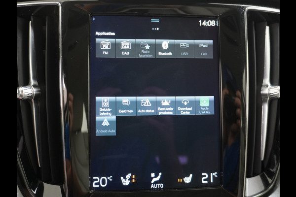 Volvo V60 2.0T AUT-7 Inscription Leer MHEV Apple Carplay Android Auto Harman&Kardon®-Hifi Camera Adap.Cruise Elek.Stoelen Stuur+Stoelverwa Lmv 18" Led Elek. Achterklep Regen-Lichtsensor Collision Avoidance Bluetooth Wifi 1e Eigenaar €50.755 Nieuwprijs Zeer compleet MHEV-Mild-Hybrid 1.800kg trekvermogen